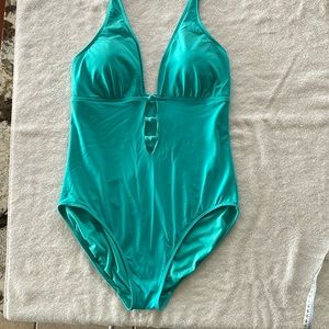Lauren Ladies one piece swimsuit